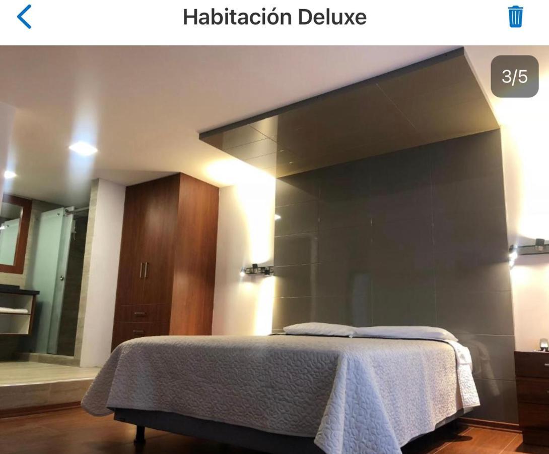 Hotel Bacastell Quito Buitenkant foto